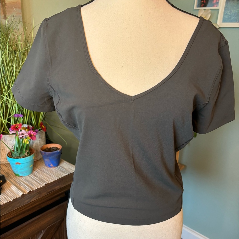 NWT! Lululemon Align tee!